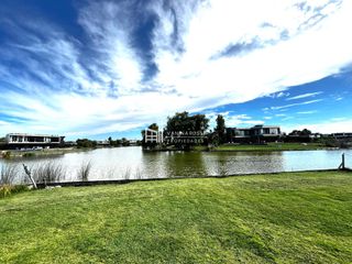 Foto 35 de Casa en venta de 4 dormitorios en El Cantón Norte al Lago