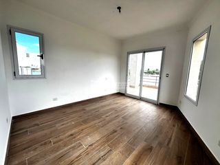 Foto 26 de Casa en venta de 4 dormitorios en El Cantón Norte al Lago