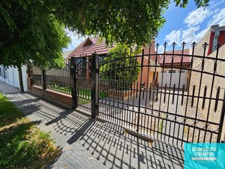 Foto 2 de Casa en venta de 2 dormitorios c/ cochera en Villa Floresta
