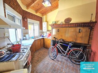 Foto 18 de Casa en venta de 2 dormitorios c/ cochera en Villa Floresta