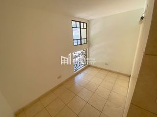 Foto 43 de Casa en alquiler de 7 dormitorios en Barrio Parque Gral San Martín