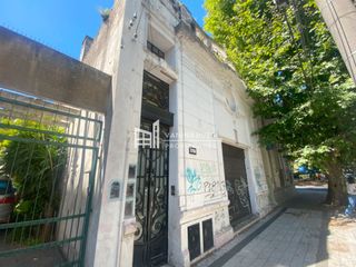 Foto 1 de Casa en alquiler de 7 dormitorios en Barrio Parque Gral San Martín