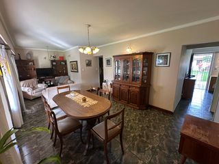 Foto 9 de VENTA casa con parque y cochera Punta Mogotes Mar del Plata 4 ambientes