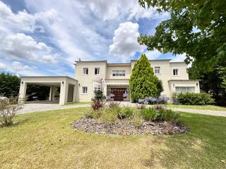 Foto 1 de Casa en venta en Haras Santa María al golf