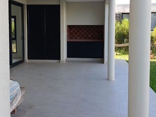 Foto 27 de Casa en venta de 3 dormitorios c/ cochera en Rumenco joven