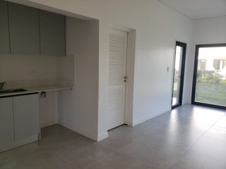 Foto 11 de Casa en venta de 3 dormitorios c/ cochera en Rumenco joven