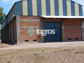 Foto 1 de Galpón en alquiler de 700 m2 y Oficinas de 300 m2, en Pampa Blanca, Sobre RN 34