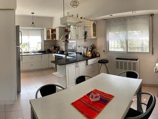 Foto 1 de VENTA casa Colina de Peralta Ramos Mar del Plata