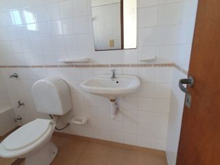 Foto 9 de Departamento en alquiler en Villa Centenario