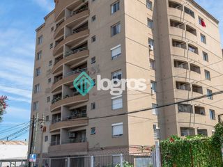 Foto 1 de Departamento en venta de 3 dormitorios con cochera en Microcentro
