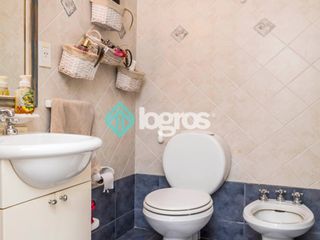 Foto 24 de Departamento en venta de 3 dormitorios con cochera en Microcentro