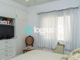 Foto 29 de Departamento en venta de 3 dormitorios con cochera en Microcentro