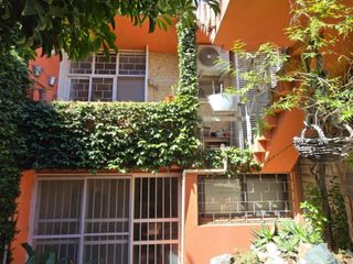 Foto 1 de Casa en venta de 3 dormitorios c/ cochera en Centro