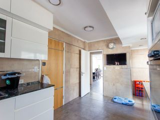 Foto 7 de VENTA 4 AMB + BALCON TERRAZA + 143 M2