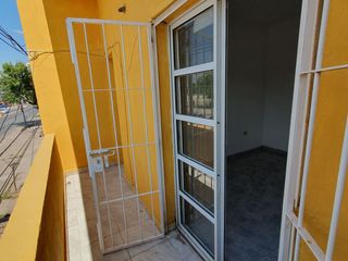 Foto 2 de Departamento en alquiler de 1 dormitorio en Villa Aeropuerto