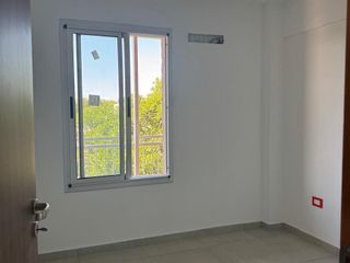 Foto 3 de Departamento en alquiler de 1 dormitorio en Luis Agote