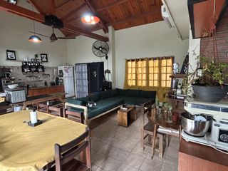 Foto 6 de Casa en venta de 6 dormitorios c/ cochera en Centro