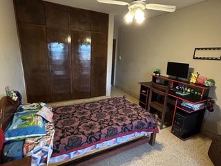 Foto 22 de Casa en venta de 6 dormitorios c/ cochera en Centro