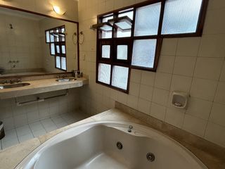 Foto 24 de Casa en venta de 6 dormitorios c/ cochera en Centro