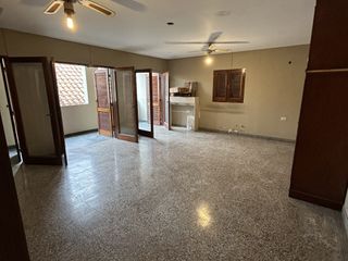 Foto 35 de Casa en venta de 6 dormitorios c/ cochera en Centro