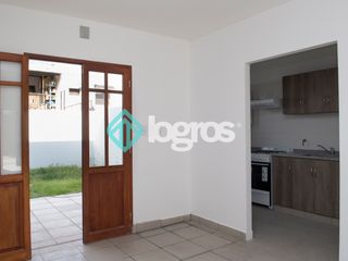 Foto 8 de Dúplex en venta de 3 dormitorios en barrio Pereyra Rozas