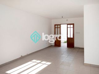 Foto 5 de Dúplex en venta de 3 dormitorios en barrio Pereyra Rozas