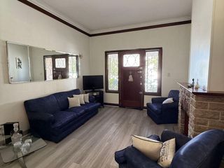 Foto 9 de Venta Chalet Chauvin Mar del Plata 4 Ambientes c/ Garaje.