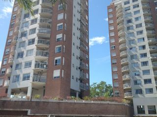 Foto 2 de Departamento en alquiler de 3 dormitorios c/ cochera en Torres de Tigre