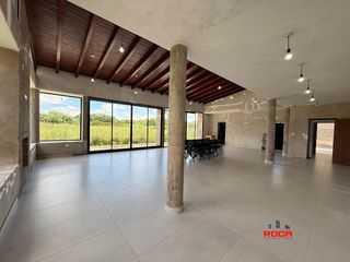 Foto 6 de Amplio salón tipo quincho en venta – Bosque del Ceibal 1, San Antonio