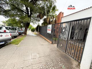 Foto 2 de Amplia casa en venta en Barrio Gorriti