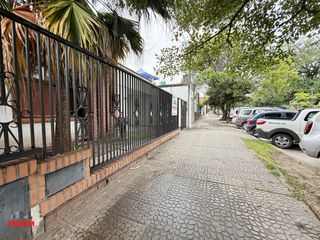 Foto 3 de Amplia casa en venta en Barrio Gorriti