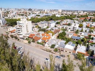 Foto 5 de Casa en venta de 3 dormitorios c/ cochera en Universitario
