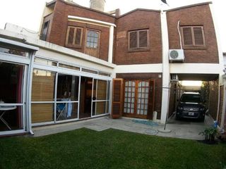Foto 8 de 56 E/ 135 y 136 - CASA DE 2 DOR (LOS HORNOS)