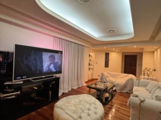 Foto 6 de EXCELENTE CASA – 5 AMB – ¡ TERRAZA CON DECK Y PISCINA !