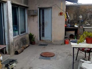 Foto 7 de 156 Esq. 17 - CASA A RECICLAR DE 3 DOR (BERISSO)