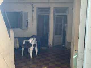 Foto 4 de Venta Ph 3 Ambientes, Galpon Y Cochera La Tablada. RETASADO