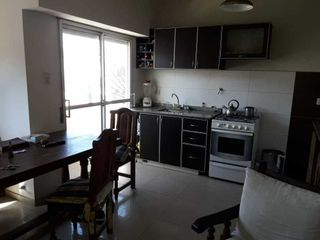 Foto 1 de Venta En Block 2 Dptos  3 Y 2 Amb.