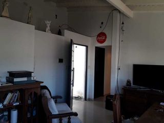 Foto 2 de Venta En Block 2 Dptos  3 Y 2 Amb.