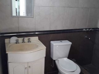 Foto 8 de Venta En Block 2 Dptos  3 Y 2 Amb.