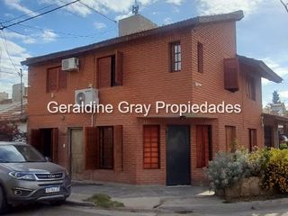Foto 2 de Casa en venta de 3 dormitorios en Villa Farrell