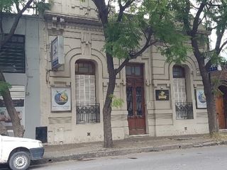 Foto 1 de Interesante Casa Vta Para Oficinas Brown 689