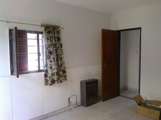 Foto 22 de B° Obrero Casa 2 d. y Depto. 1 dorm.