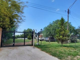 Foto 2 de Casa en venta en barrio Los Chañares con pileta