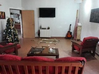 Foto 8 de Casa en venta en barrio Los Chañares con pileta