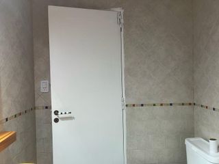 Foto 4 de Casa de 5 ambientes con pileta en alquiler en Martinez