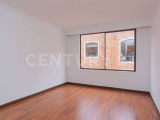 Foto 10 de Apartamento duplex para arriendo en Los Rosales