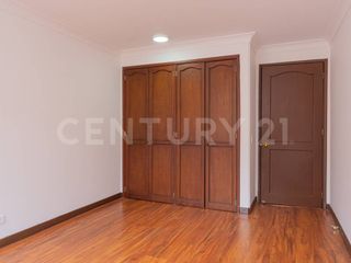 Foto 12 de Apartamento duplex para arriendo en Los Rosales