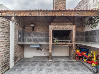 Foto 43 de Duplex, (ph) de 4 ambientes con patio y cochera a la venta