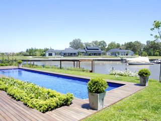 Foto 2 de Espectacular Casa en venta, Barrio Nautico Albanueva Tigre