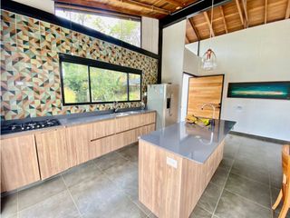 Foto 4 de Casa para Arriendo Amoblado en Medellín Las Palmas